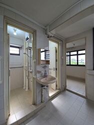 Blk 240 Lorong 1 Toa Payoh (Toa Payoh), HDB 3 Rooms #548580391